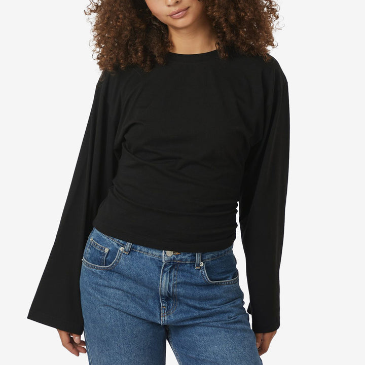 Svart långärmad t-shirt med lös passform i bomull – Paska Boxy Long Tee