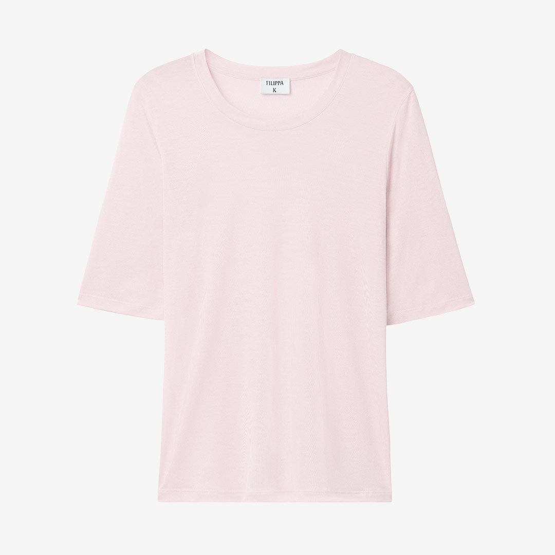 Elena Tee