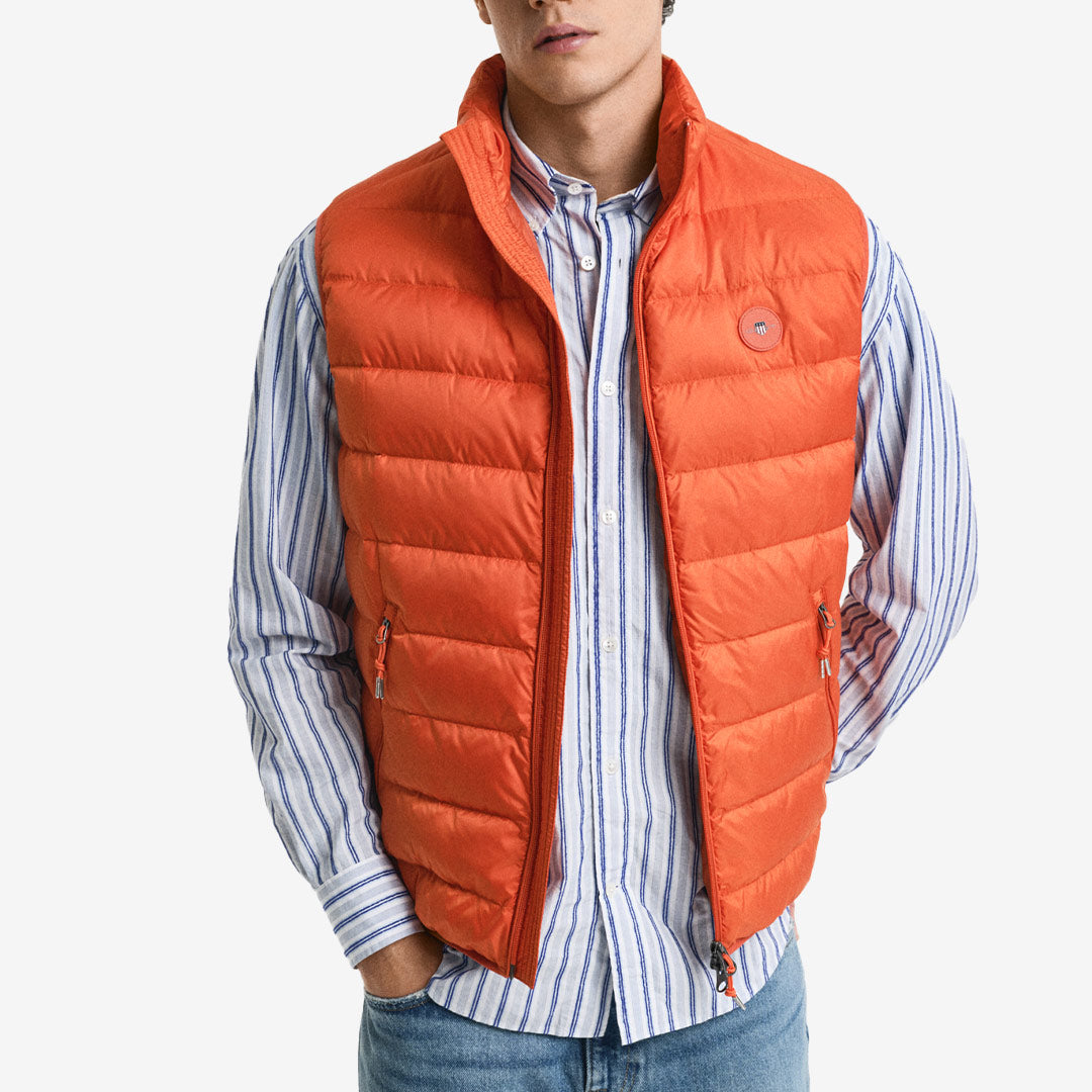 LIGHT DOWN VEST