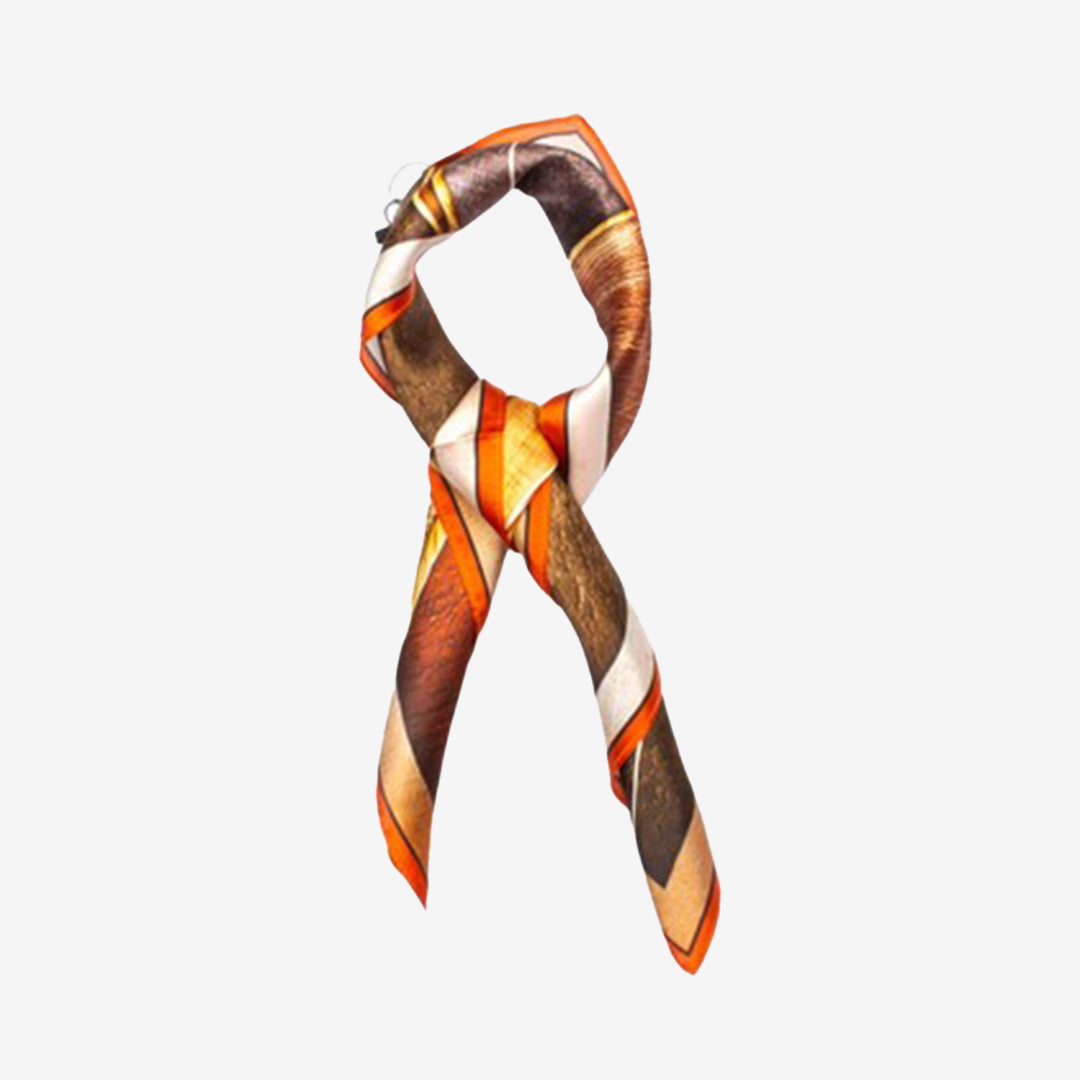 Salerno Scarf kvadratisk sjal i siden med flerfärgat mönster