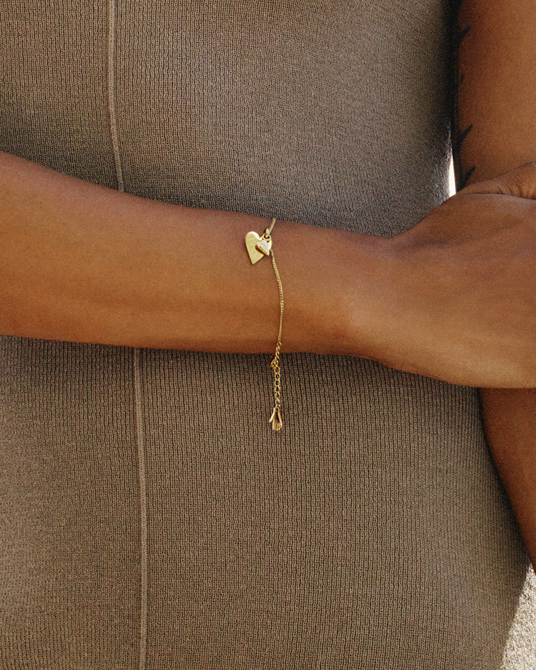 Heart to Heart Bracelet Gold