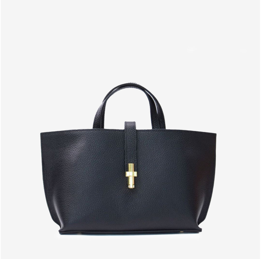 Latalia Aversa handväska i svart läder med axelrem