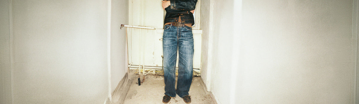 Nudie Jeans kläder och jeans för herr med stilren skandinavisk design och autentisk denimkänsla.