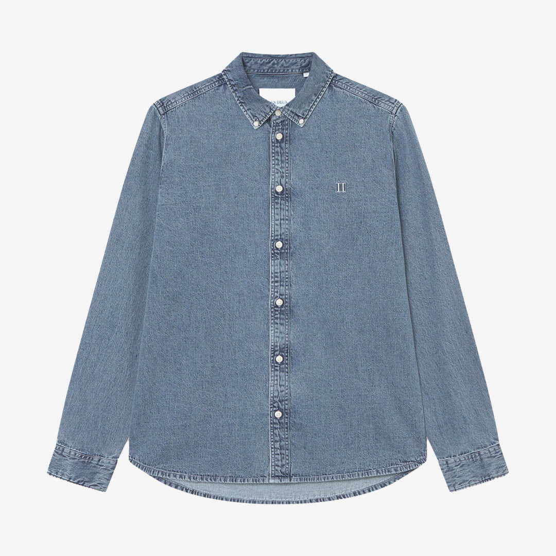 Les Deux Konrad Denim Shirt – herrskjorta i ljus indigodenim med avslappnad stil

