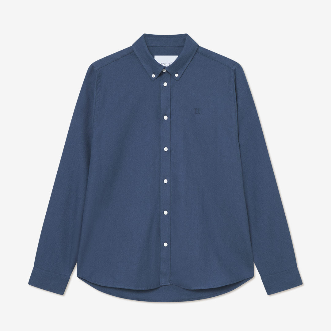 Les Deux Desert Reg Shirt – stilren herrskjorta i regular fit med knäppning och broderad logotyp

