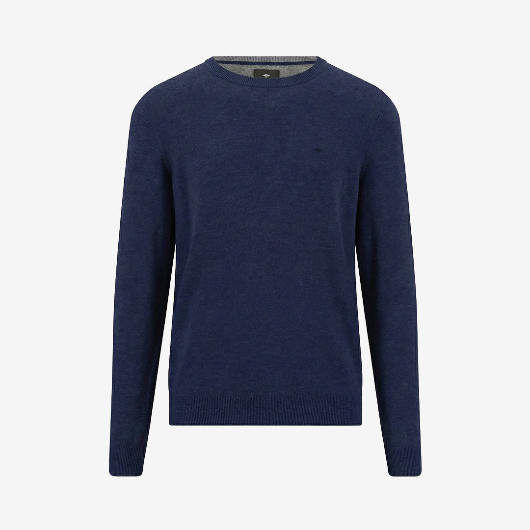 Fynch Hatton O-Neck Merino Cashmere tröja i Ink Blue med rund hals och mjuk kvalitet i ull och kashmir.