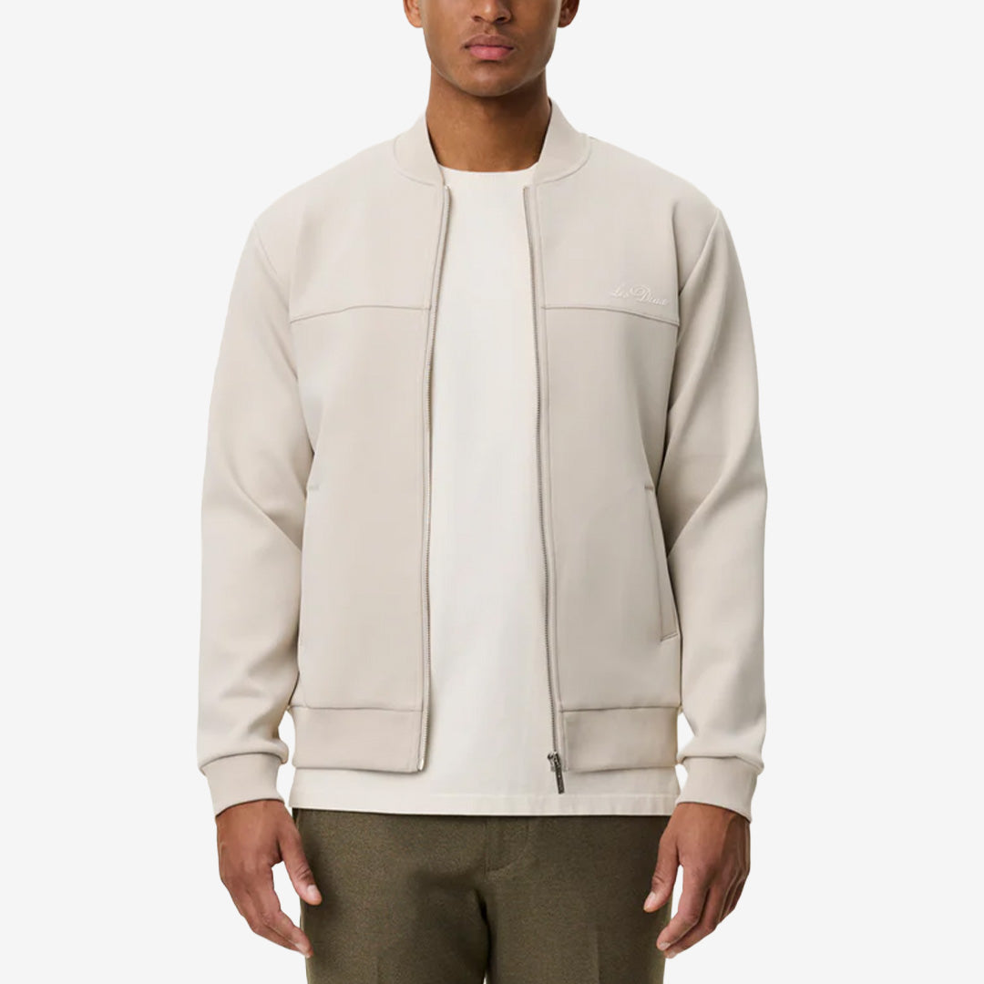 Ballier Crew Jacket i Light Sand med dragkedja, catalina-krage och passpoalfickor framtill