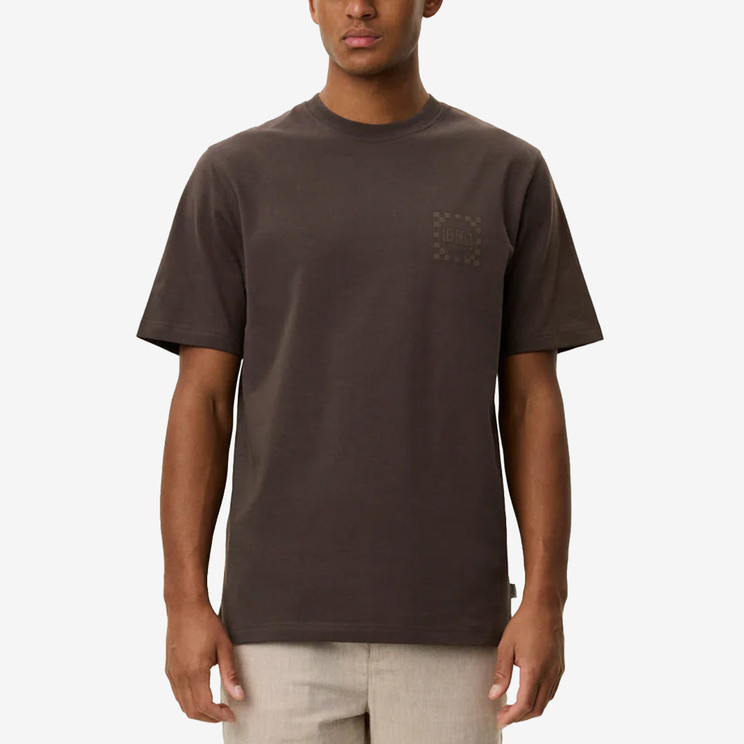 Ben Goods T-Shirt i Turkish Coffee Brown med pufftryck på bröstet och kontrasterande pufftryck på ryggen