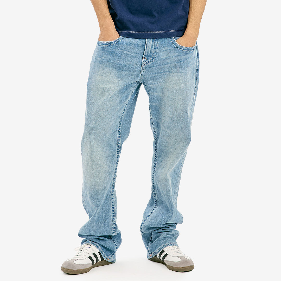 True Religion Ricky jeans i Brilliant Med Wash med raka ben