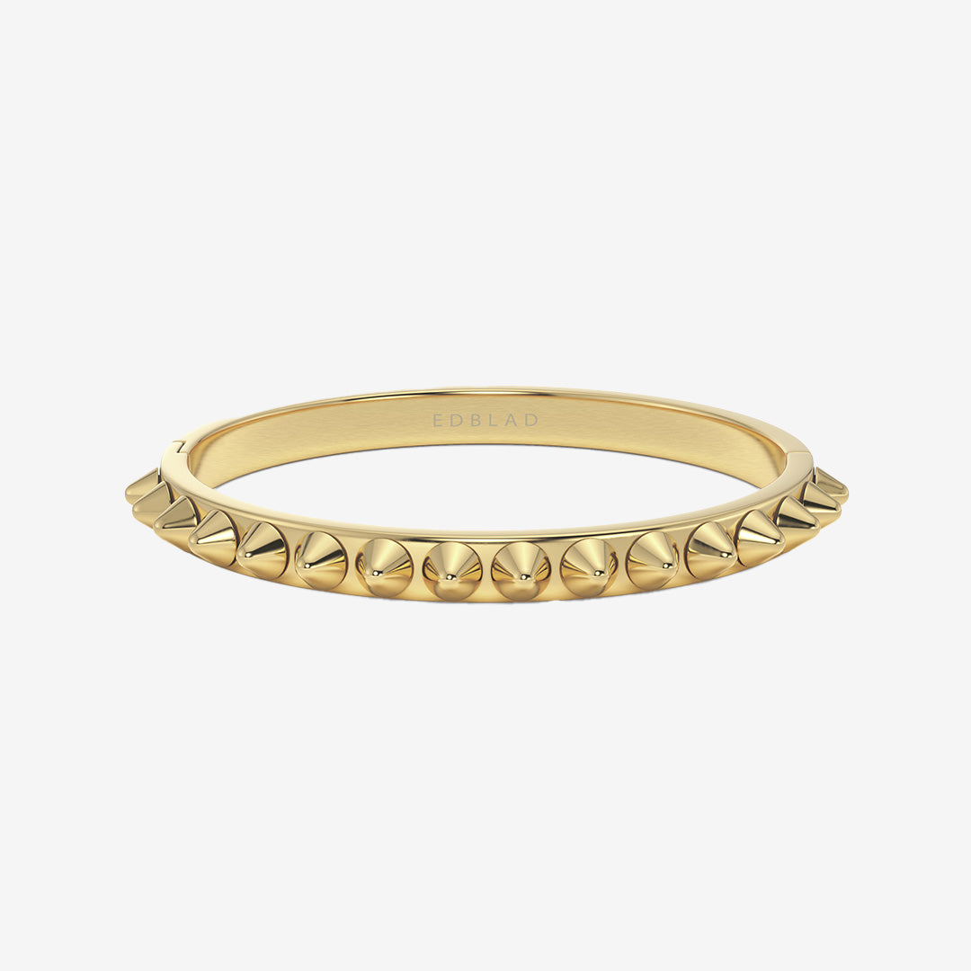 Guldpläterat Peak bangle armband med nitar och öppningsbar design