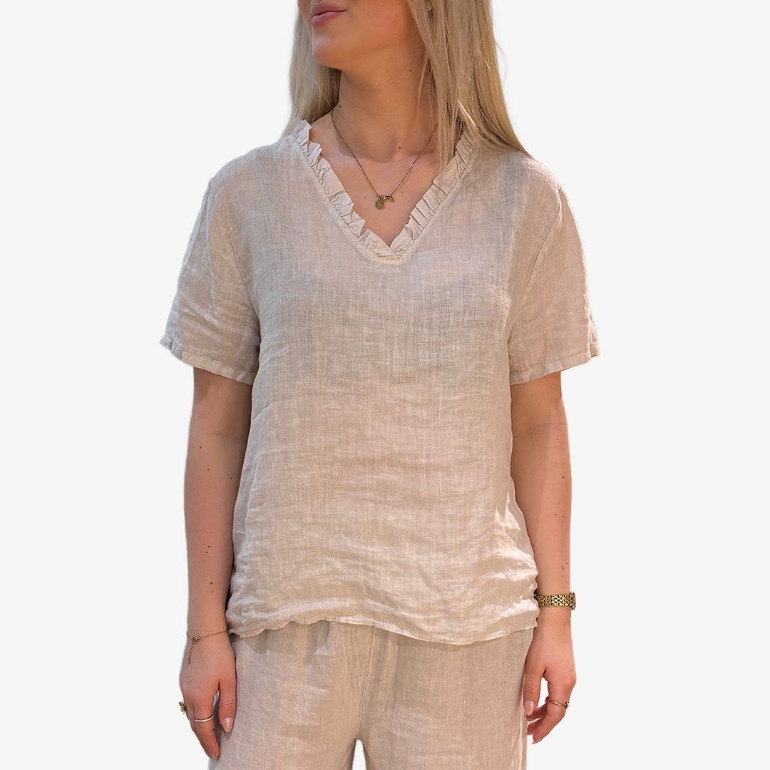 1267 topp linne volang i 100% lin i beige med v-ringning för dam