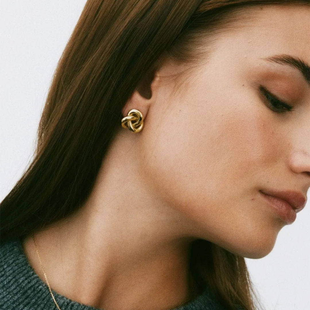Infinity Knot Studs L Gold
