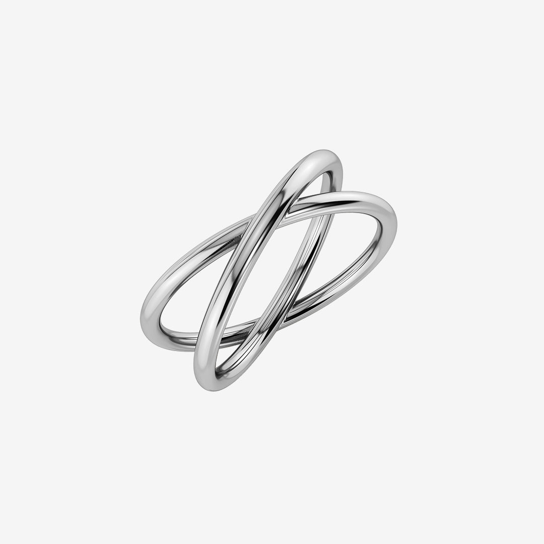 Alexa Ring S tunn ring i blankt rostfritt stål med skulptural design