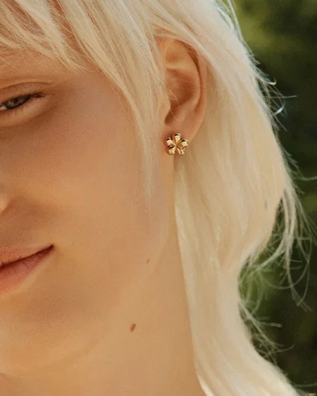 Daisy Studs Gold