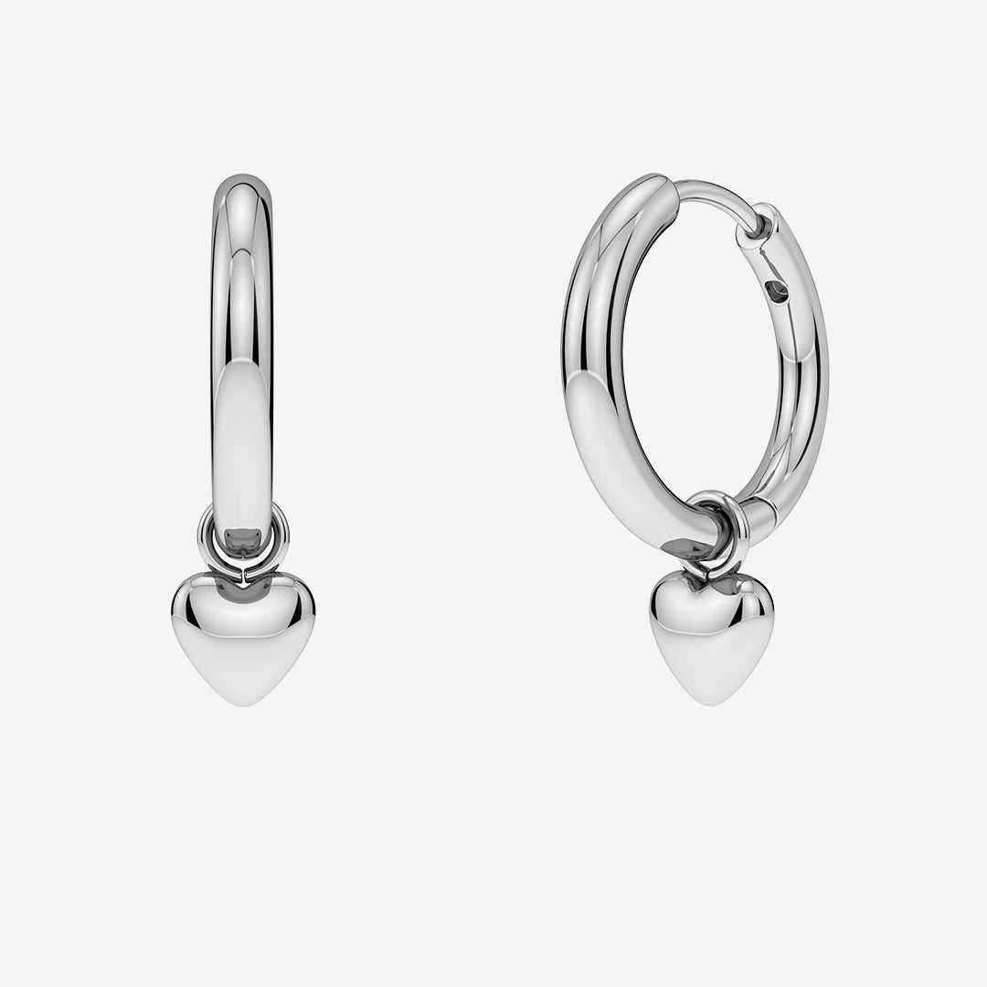 Edblad Barley Petite Hoops Steel silverfärgade örhängen med hjärta 131837
