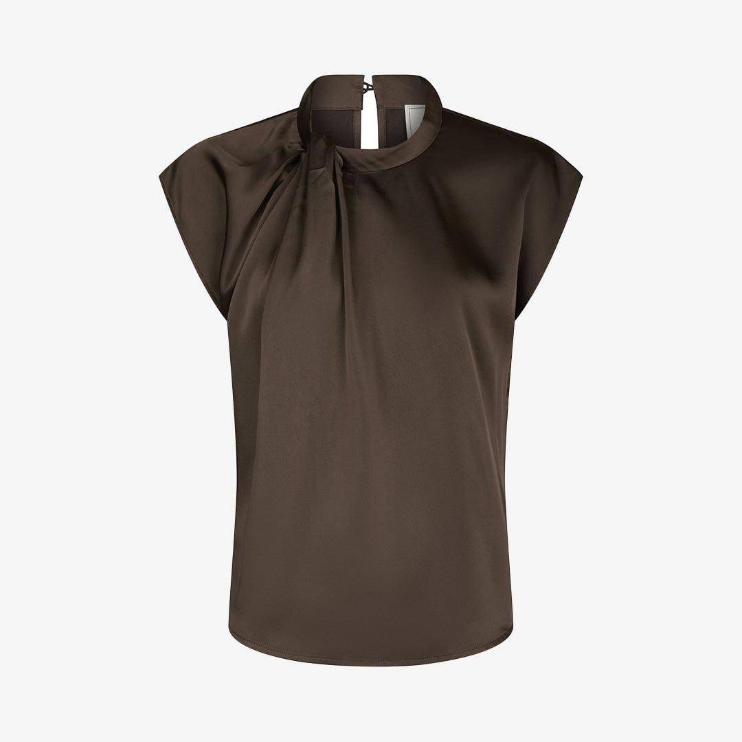 Fleur mörkbrun blus i satin med knutdetalj vid halsen