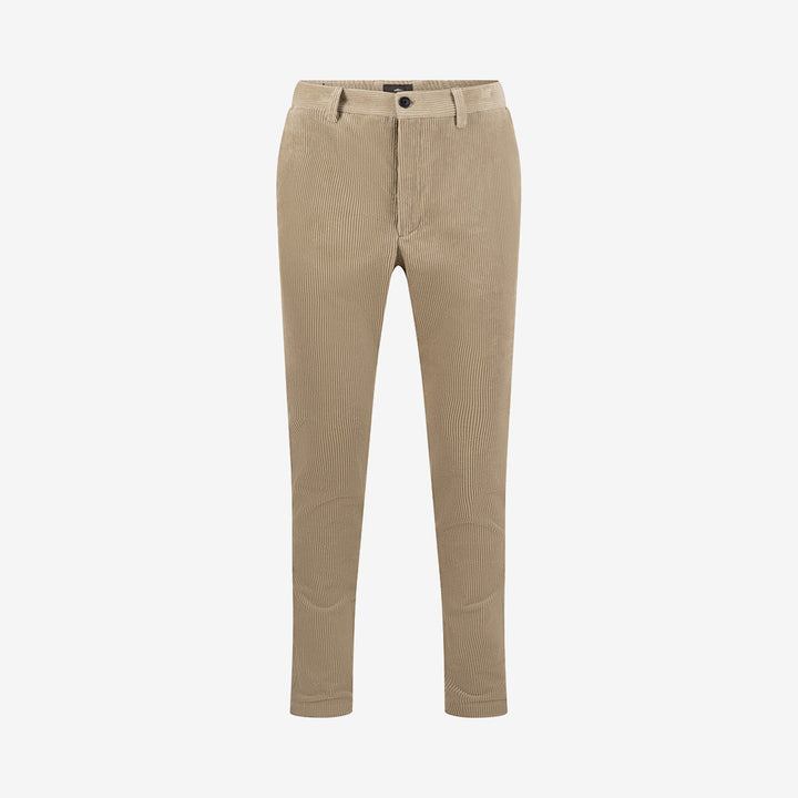 Fynch Hatton Corduroy Chino byxor i Beige med klassisk manchesterstruktur och stretchig bomullskvalitet.