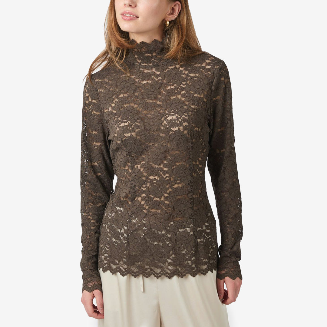 Blus i brun stretchspets med hög hals och knapp i nacken – Liza Laceflower