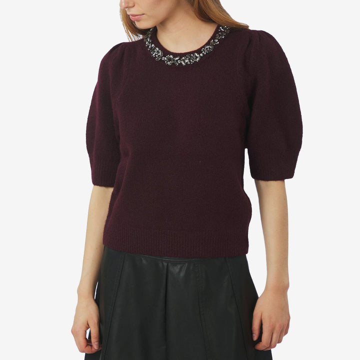 Stickad blus med kort ärm i vinröd nyans – Maia Stone Knit