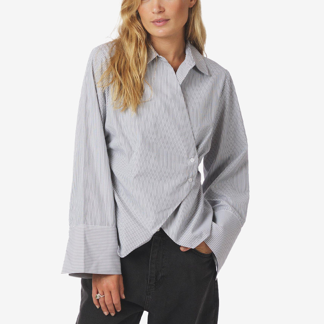 Grå randig skjorta med rynkade detaljer i sidorna – Fenli Striped Shirt