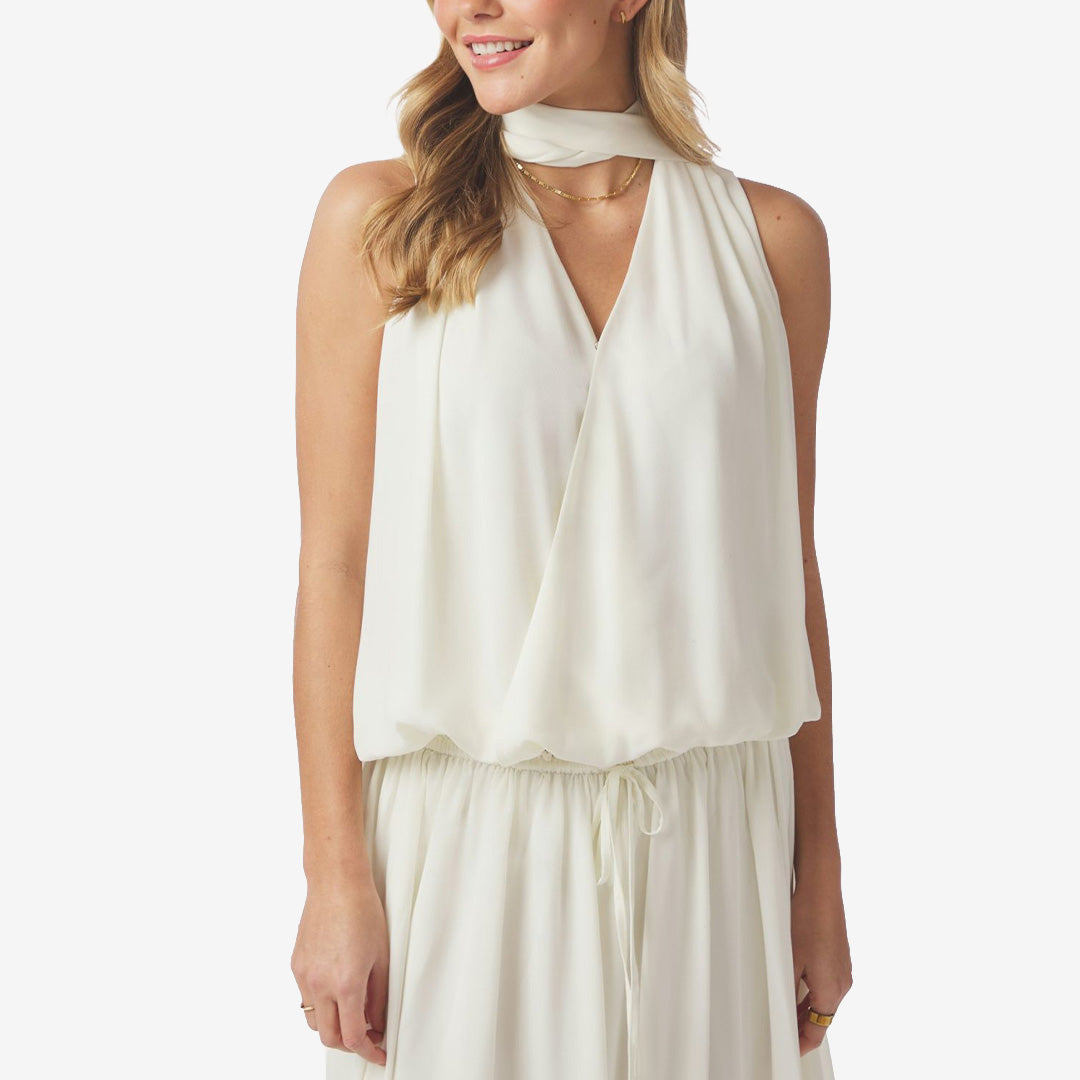 Neo Noir Inge Chiffon Top i off white med v-ringning och feminin chiffongdesign för dam