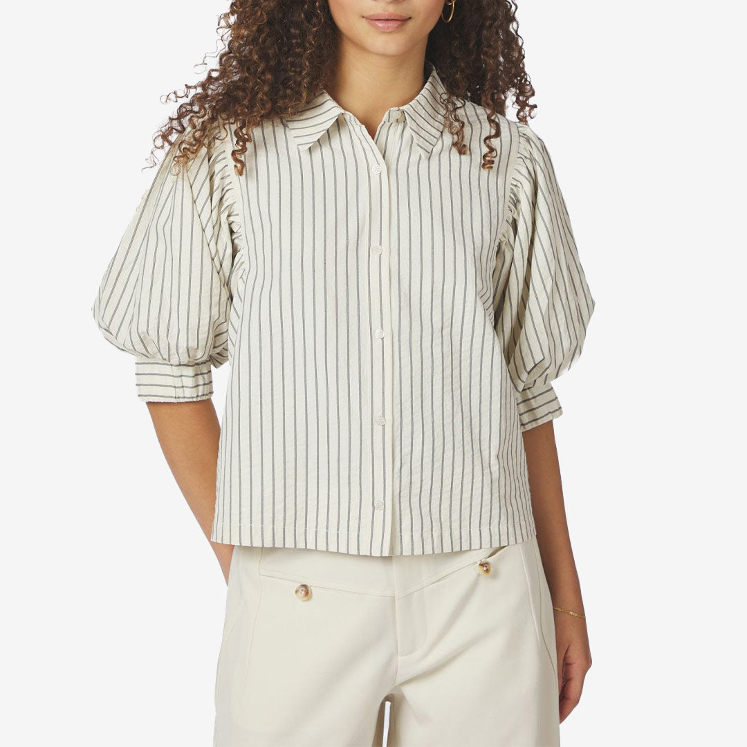 Neo Noir Etta Slim Stripe Shirt off white randig skjorta för dam med puffärmar