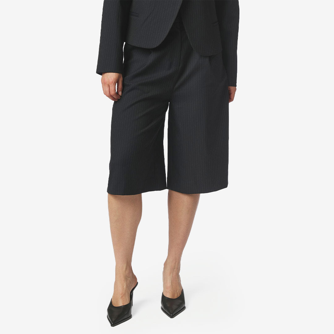 Neo Noir Rima Slim Pinstripe Shorts dam Dark Navy 169531