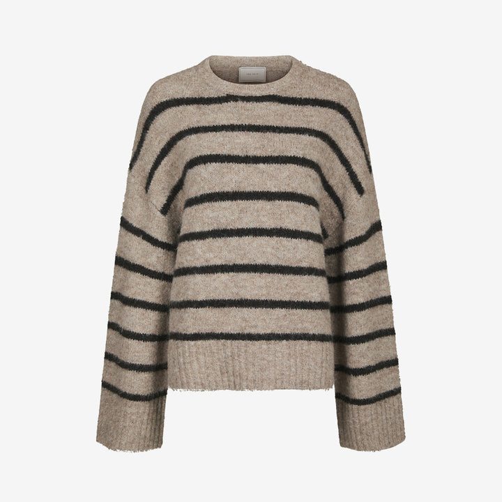 Roeme Fluffy Stripe Knit