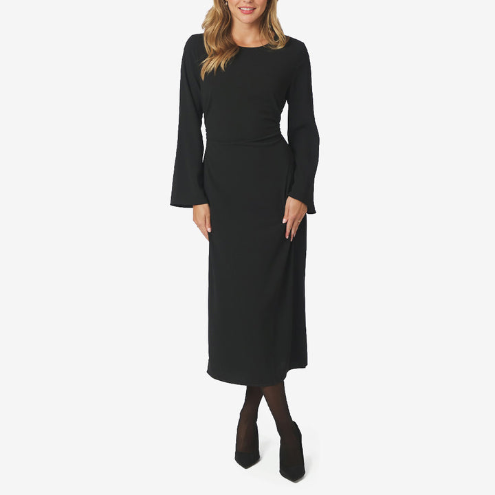 Neo Noir Emmely Drape Dress i svart, långärmad klänning med rynkade och draperade detaljer i midjan.