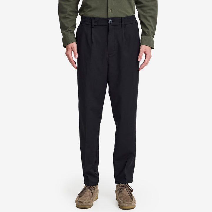 CFMarc performance pants with pleat