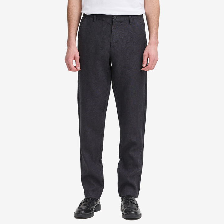 Lätta linnebyxor i Dark Navy från Casual Friday modell 20505148