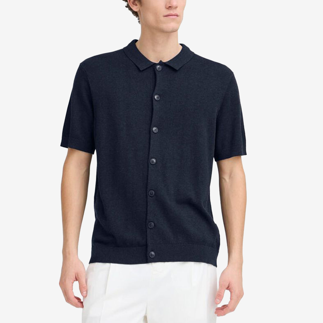 Kortärmad piké i bomull och lyocell med knappar hela vägen i Dark Navy