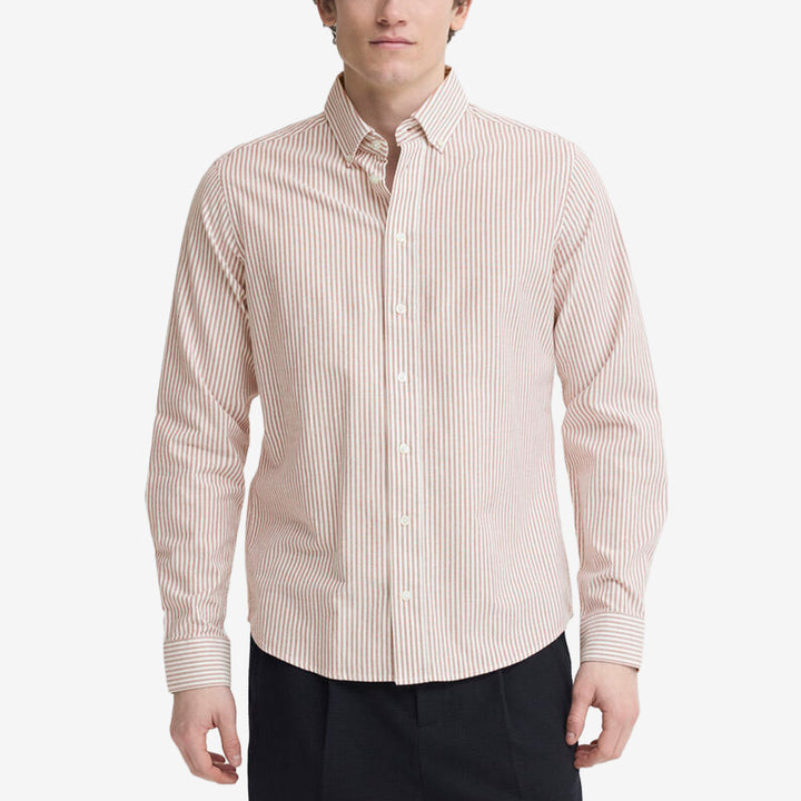 CFLille Oxford Stripe Shirt Cinnamon randig oxfordskjorta från Casual Friday