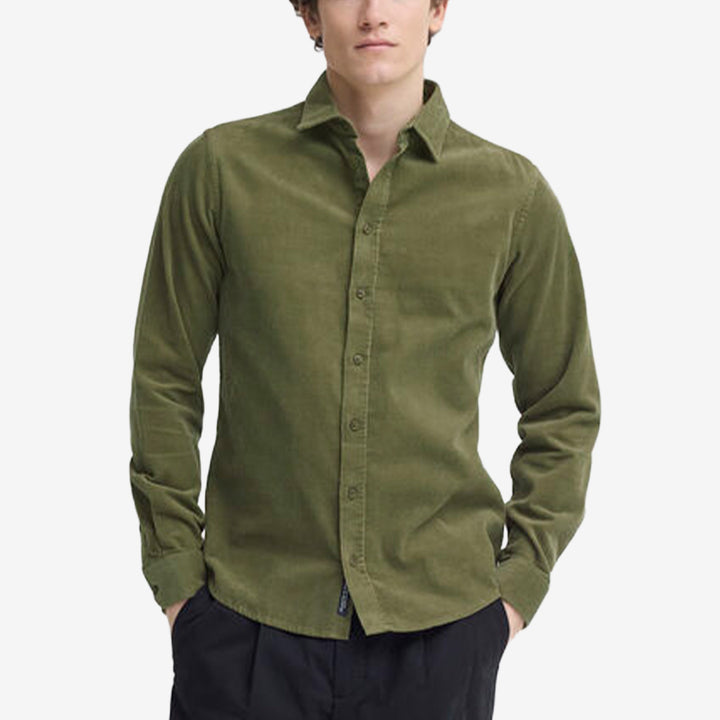 CFReims Baby Cord Shirt Burnt Olive manchesterskjorta i 100 % bomull från Casual Friday