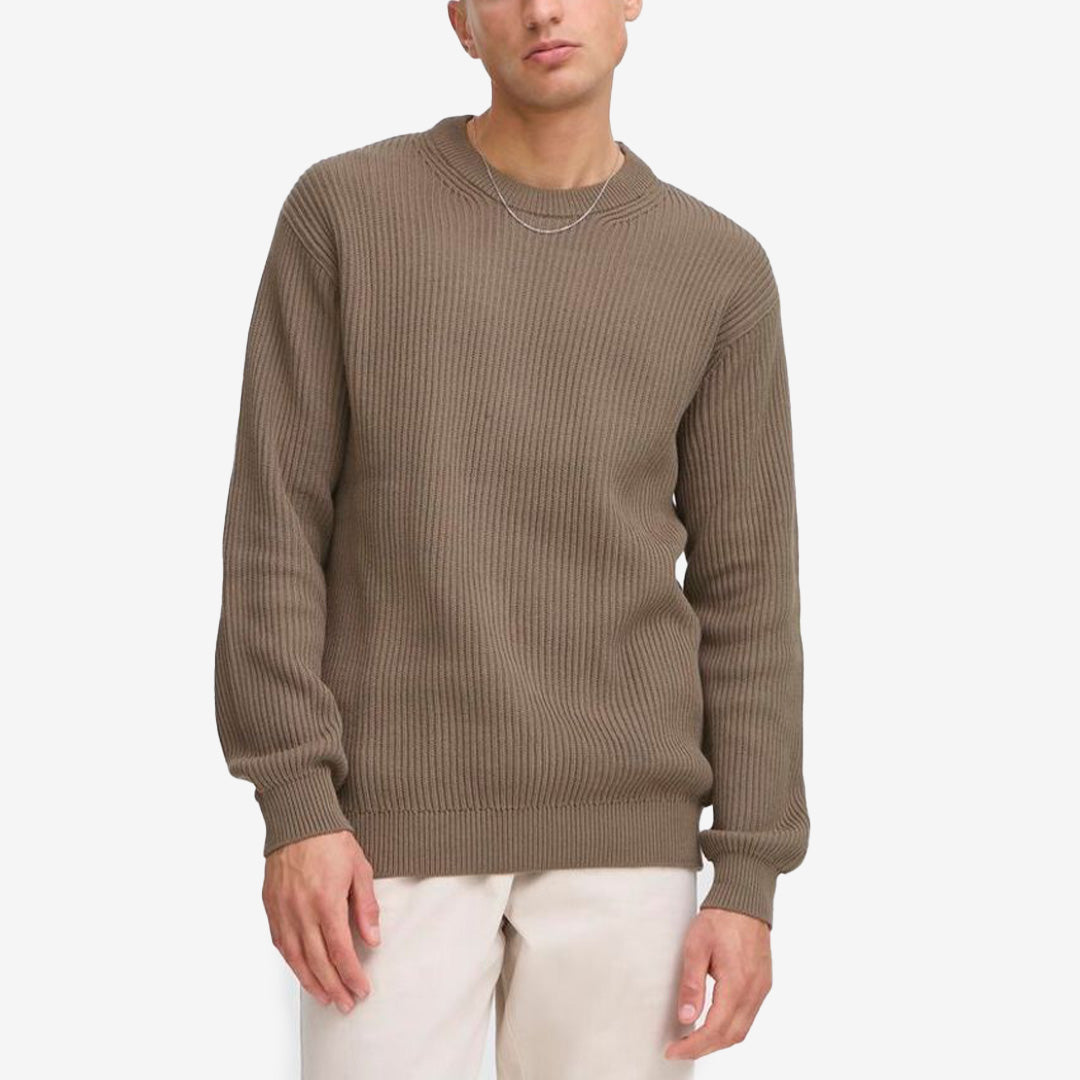 SDGIA pullover herr i färgen Bungee Cord, brun bomullströja med rund hals