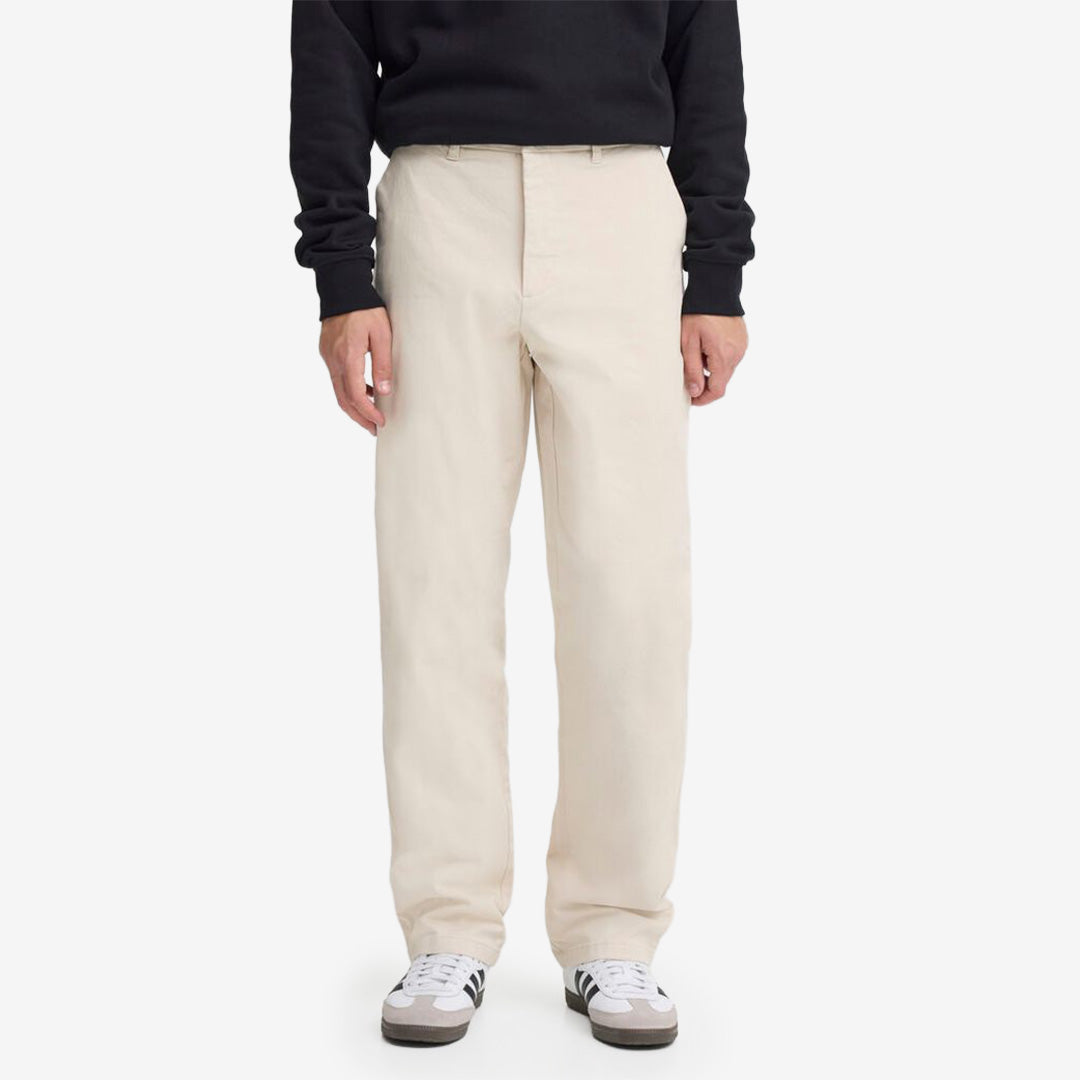 Liam Trousers byxor i färgen Oatmeal