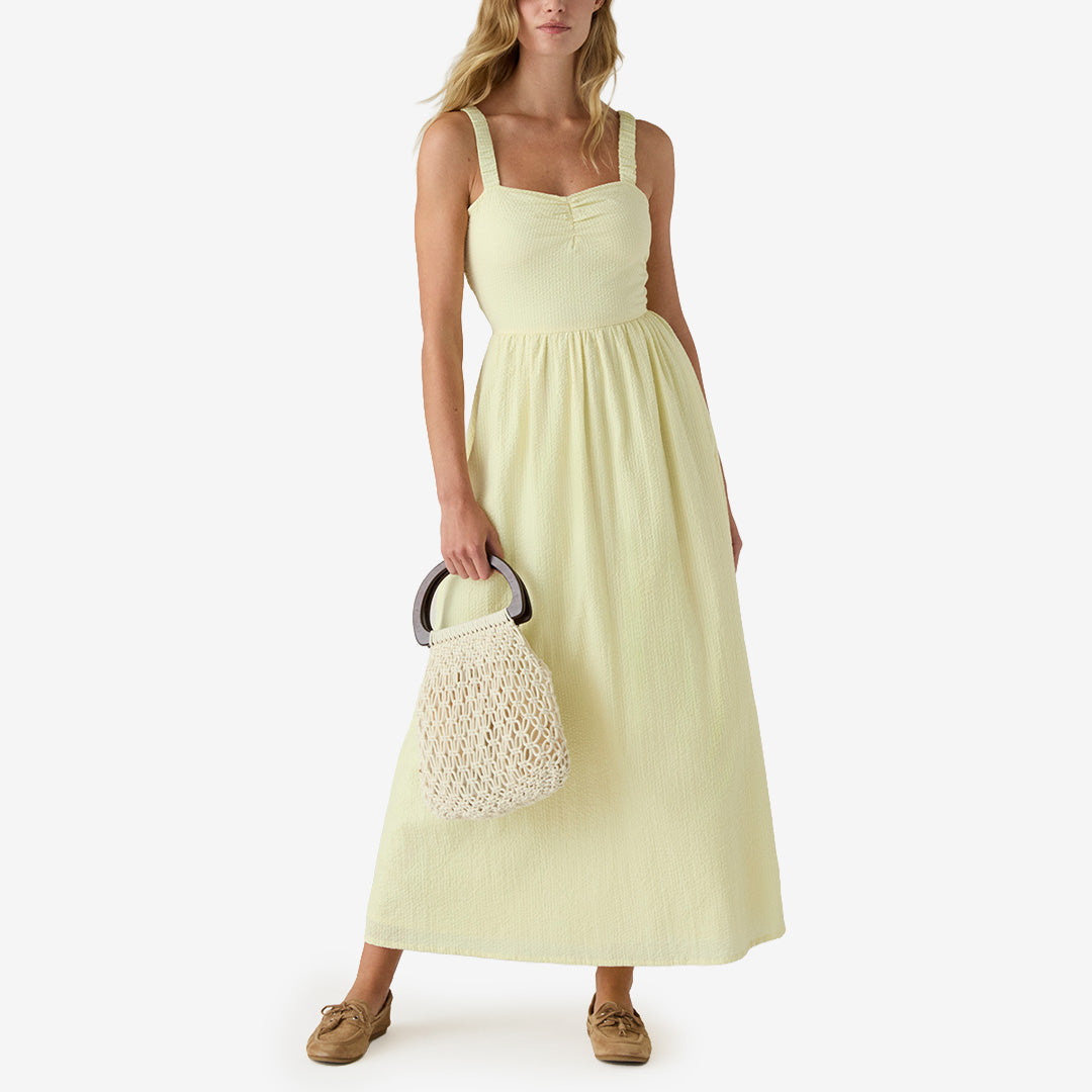 Gul seersuckerklänning i 100% bomull från Lexington för sommarbruk