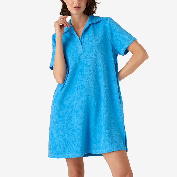 Blå pikéklänning i ekologisk bomullsfrotté från Lexington med polokrage