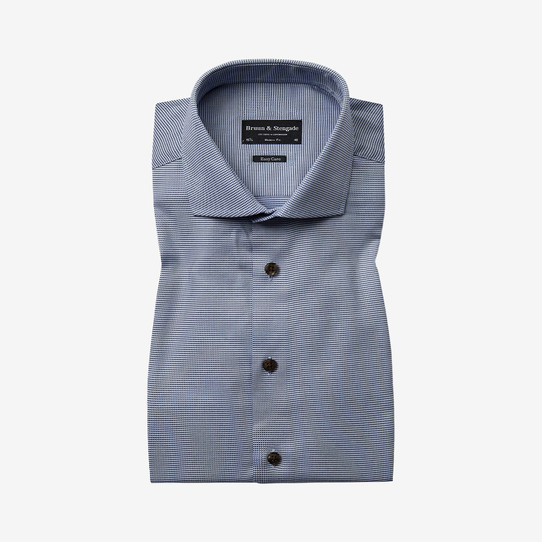 Mörkblå långärmad skjorta i bomull med modern passform, modell Corey Modern Fit