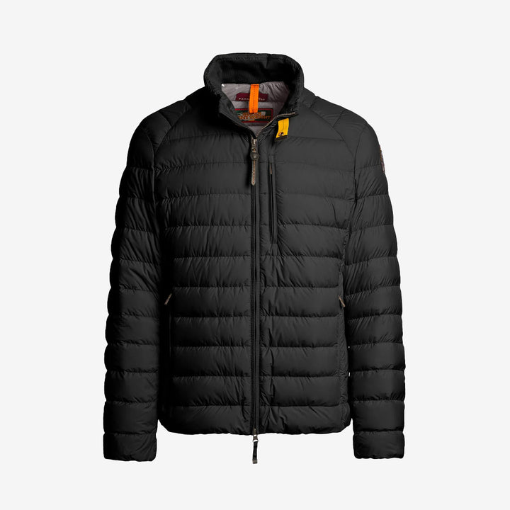 Ugo kort quiltad dunjacka i färgen Black, från Super Lightweight-serien