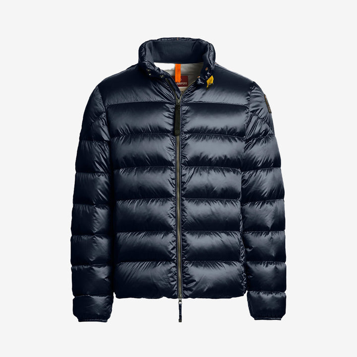 Dillon dunjacka i färgen Blue Navy med glansig finish från Sheen-kollektionen