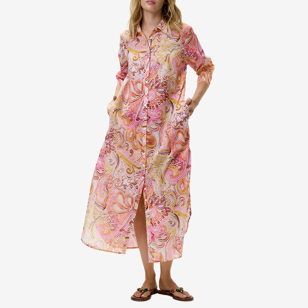 OneSeason Muscat Daisy mönstrad långklänning i bomull med trekvartsärm, krage och knappar framtill i cerise rosa och gult mönster.