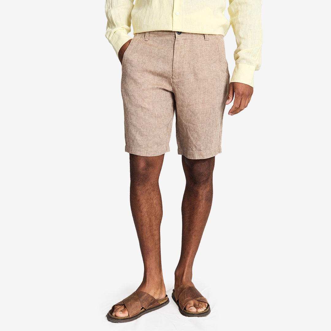 BS Paolos regular fit shorts i brunt linne