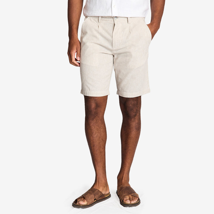 Darion Regular Fit Shorts i beige och vitt – randiga linneshorts i bomullsblandning med regular fit