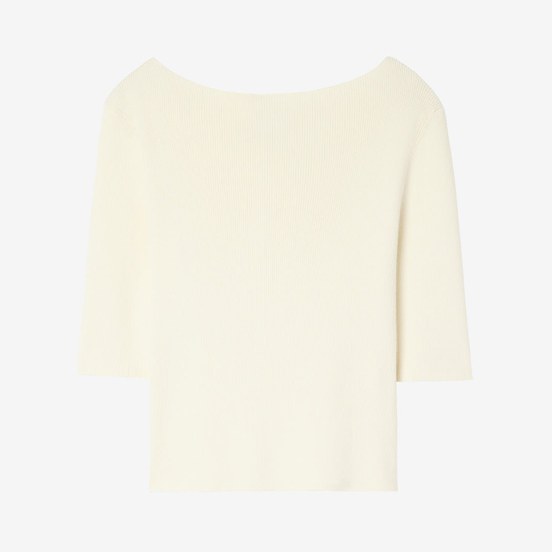 Boatneck Rib Top i vit färg, ribbstickad topp i Ecovero-blandning med båtringning och armbågslånga ärmar.