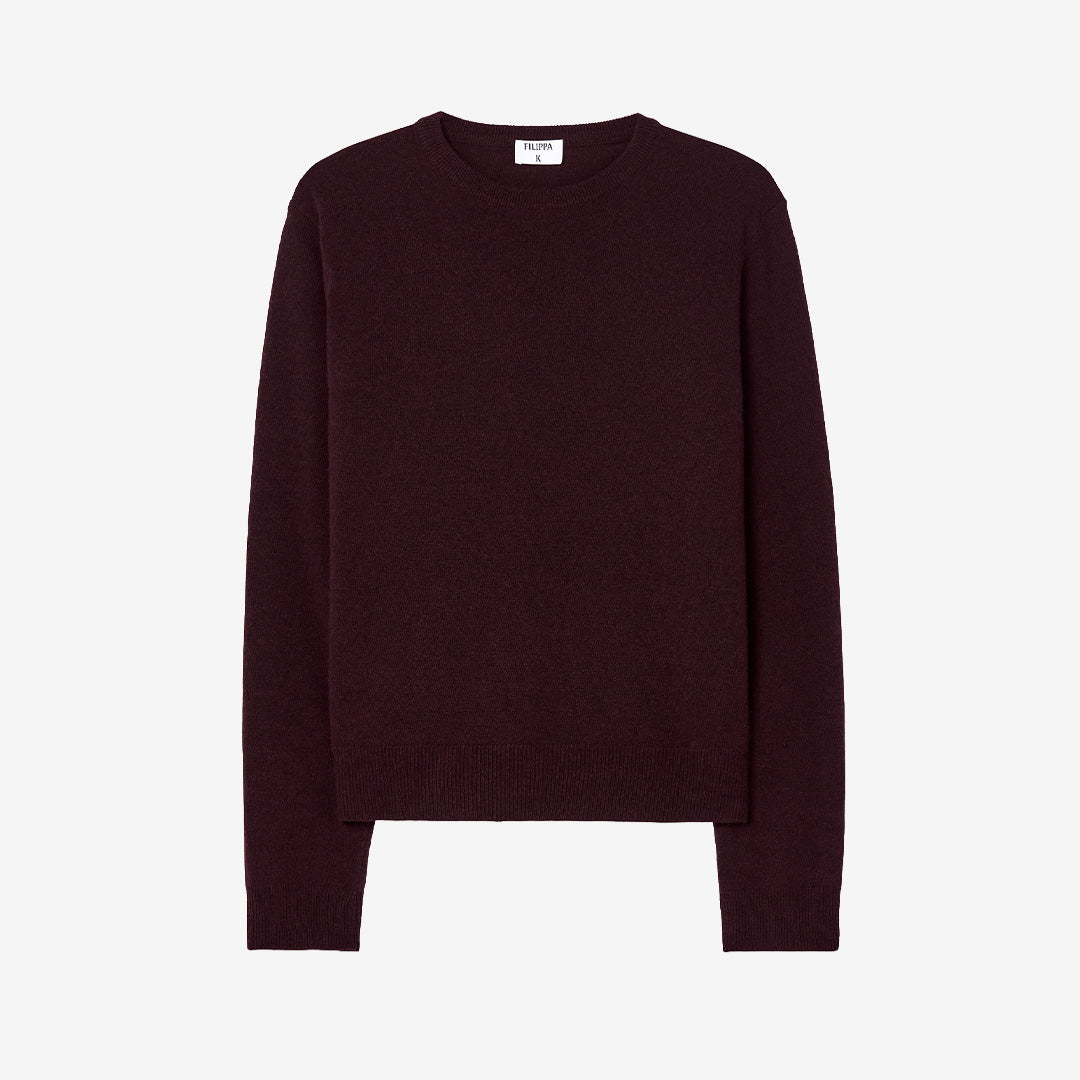 Filippa K Soft Wool Crewneck Sweater för dam i Dark Burgundy med rund halsringning och mjuk ull- och kashmirblandning.
