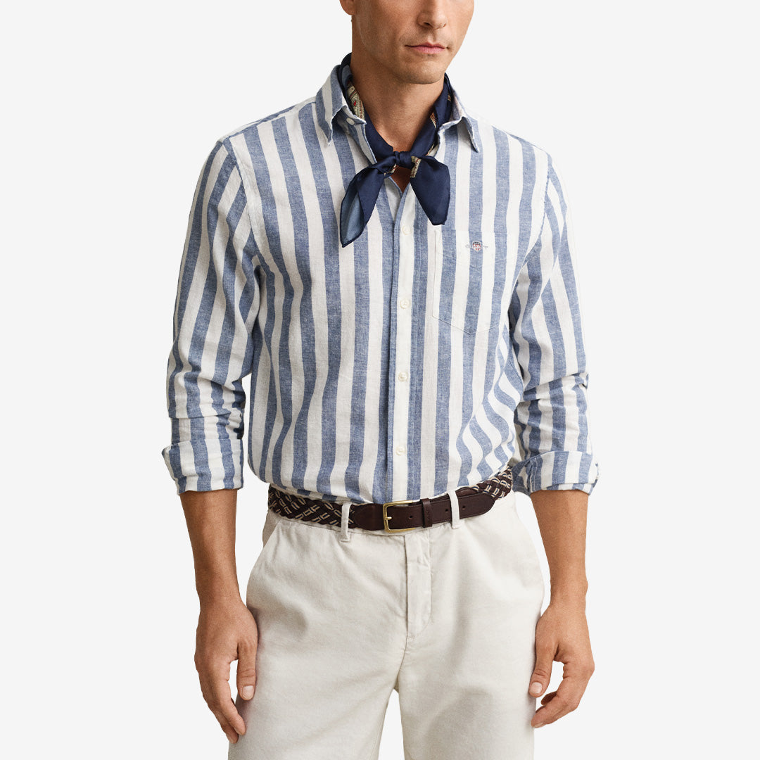 Randig skjorta från Gant i linne- och bomullsblandning i färgen Vintage Blue