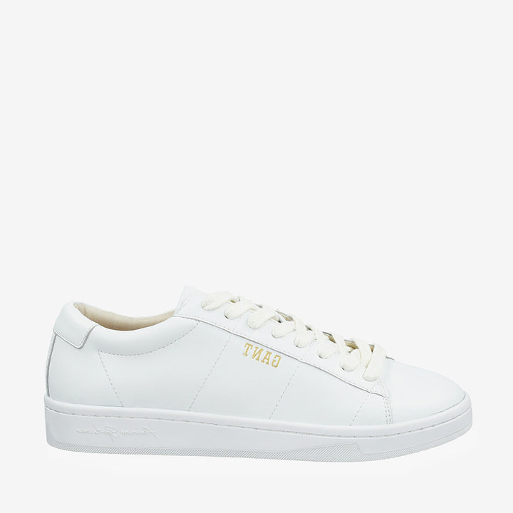 Vita herrsneakers i läder från Gant med logotyp, modell Prepus G29