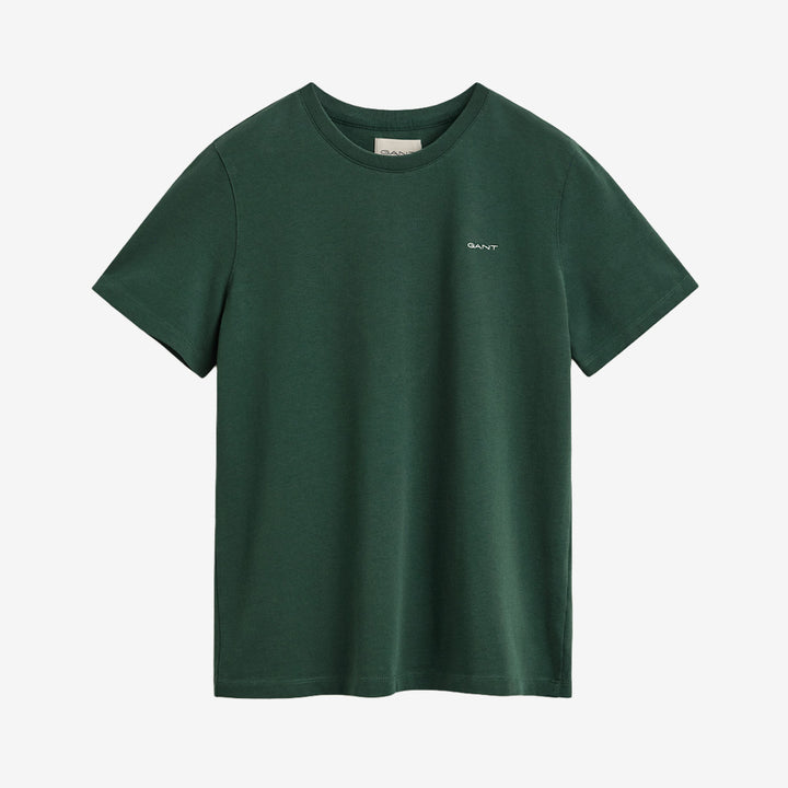 Gant Båstad Tennis T-shirt i bottle green med rund hals, kort ärm och grafiskt tennisinspirerat tryck i bomull.