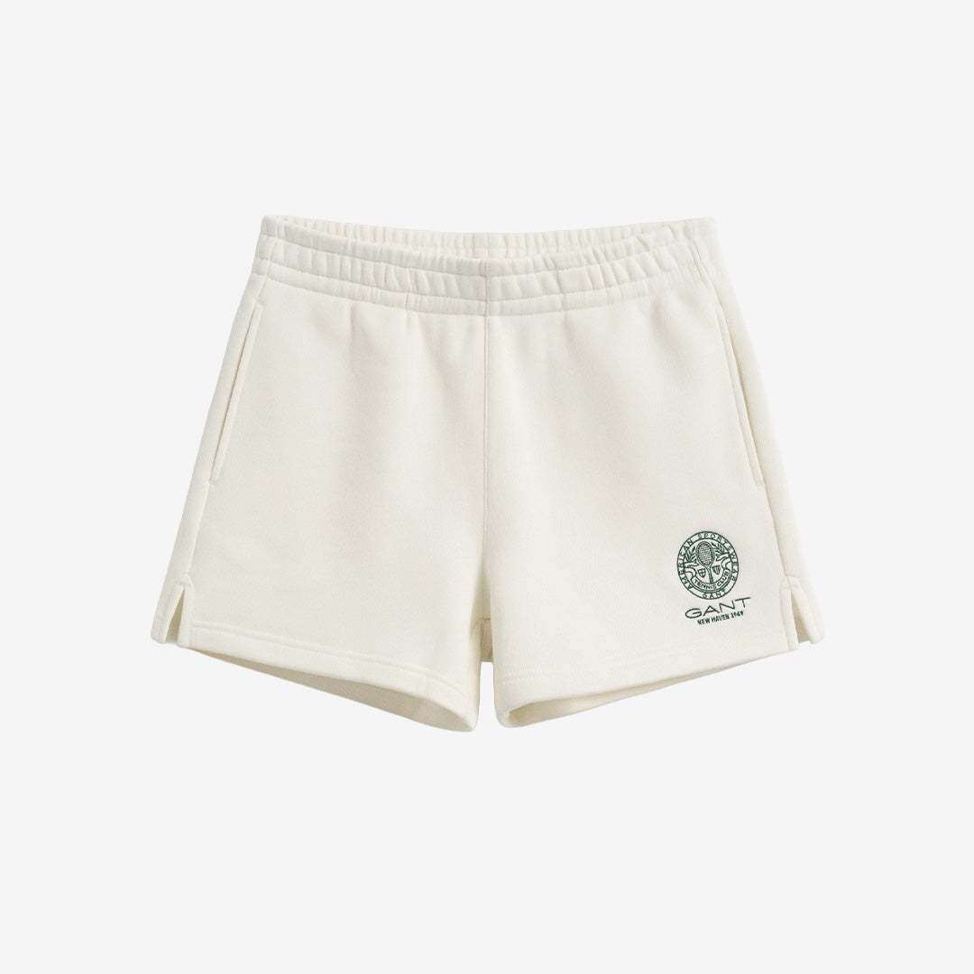Gant Båstad Tennis Sweat Shorts för dam i cream med dragsko, regular fit och grafisk tennisinspirerad design.